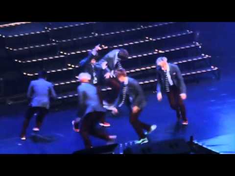 Wolf - EXO Kpop Republic Concert (FanCam)