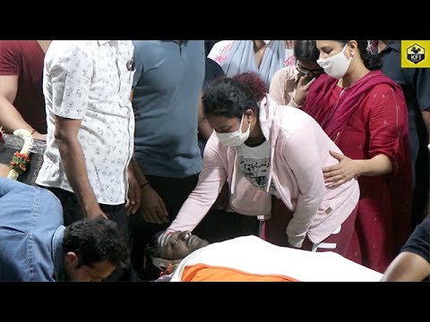 ಅಪ್ಪ ಎದ್ದೇಳು ಪ್ಲೀಸ್..!! ಮನಕಲಕುವ ವಿಡಿಯೋ | Puneeth Rajkumar Daughter Video | Hero Punith Rajkumar Wife