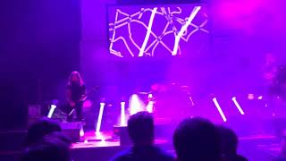 CLIP Cheerleader Effect - Carpenter Brüt