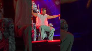 Romeo Santos vale la pena el placer en vivo