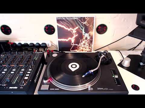 Dubble D Feat. Flora Purim & Diana Booker - Switch