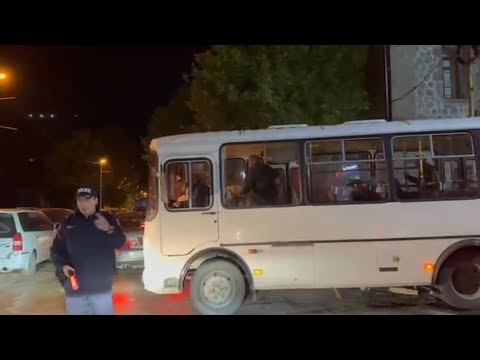 Գորիսում մեքենաները մի կերպ են տեղաշարժվում