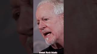 Download lagu Peter Cetera is one of the greatest vocalist ever, Particularly as lead singer for Chicago. mp3