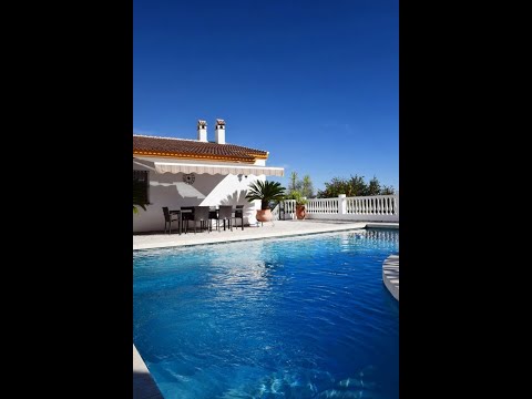 AX1064 - Detached villa with pool and gardens,  Mondron, Málaga