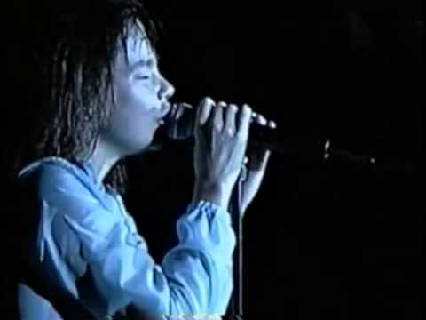 Björk - it's oh so quiet - Brasil1996