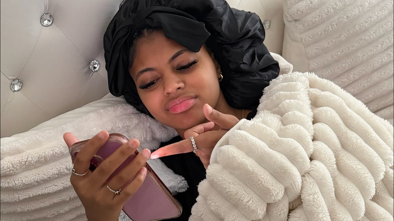 Mariah calls Isaiah and asks if Brooke is moving to Philly with him 