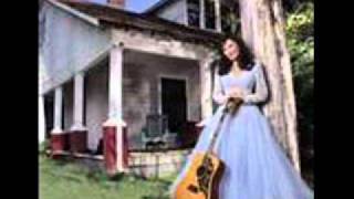 Loretta Lynn - Sometimes You Just Can't Win