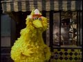 1086 Big Bird Pretends To Be A Firefighter
