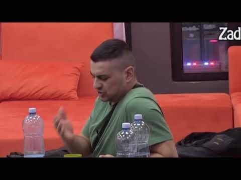 ISTINA ISPLIVALA NA VIDELO! Bebica priznao kakav odnos ima sa svojom decom