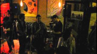 Gruv - Freddie&#39;s dead Live