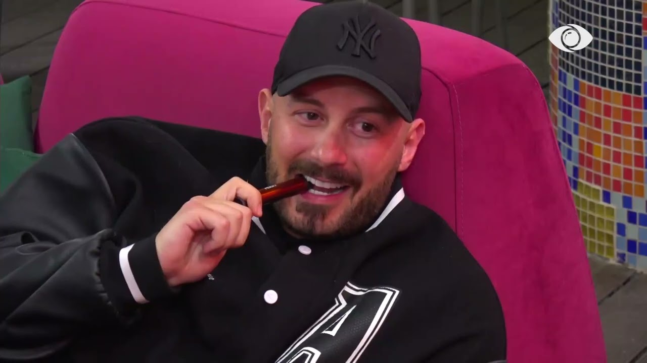 “E di sa vite të duhen për…/ Vazhdon debati Ilnisa-Romeo: Ti s’e di kë ke përballë