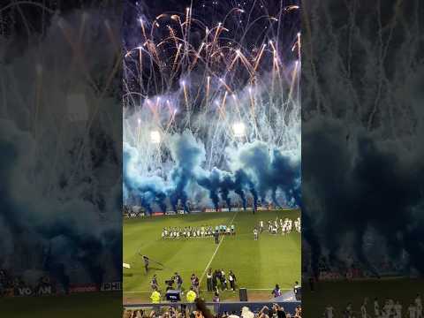 "La fiesta de los hinchas de #IndependienteRivadavia en el Gargantini." Barra: Los Caudillos del Parque &bull; Club: Independiente Rivadavia