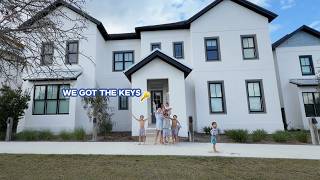 getting the keys to our vacation house!! surprising the family & moving in🏡🔑