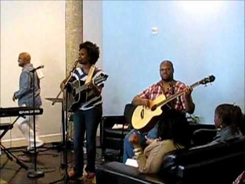 Monae Miller Unplugged - Freedom