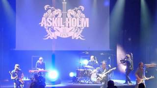Askil Holm: Ingen fest uten skinnvest (live)