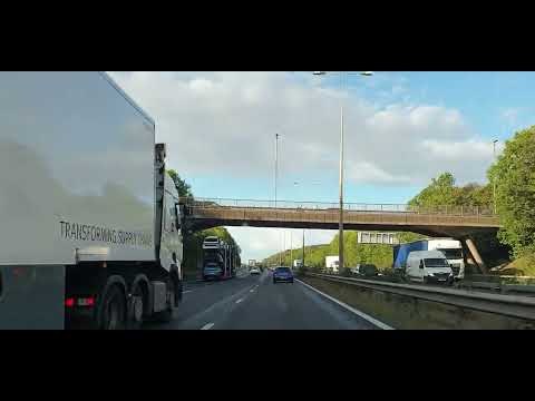 🇬🇧 #drivingadventure  #M1 #Northbound towards J23 || #England #UnitedKingdom