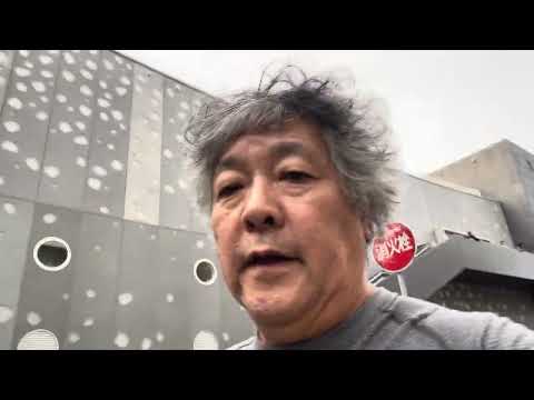 Uma maravilhosa arquitetura Toyo Ito em Matsumoto.