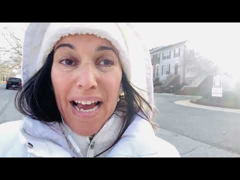 Sitting in GRATITUDE over Day 304 with PRESENCE MEDITATION that I have been devoted to🌸💗💕🌷🙏🏼🦄  🌈 🐳