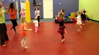 preview picture of video 'Kids Birthday Party Place at The Little Gym of Friendswood TX'