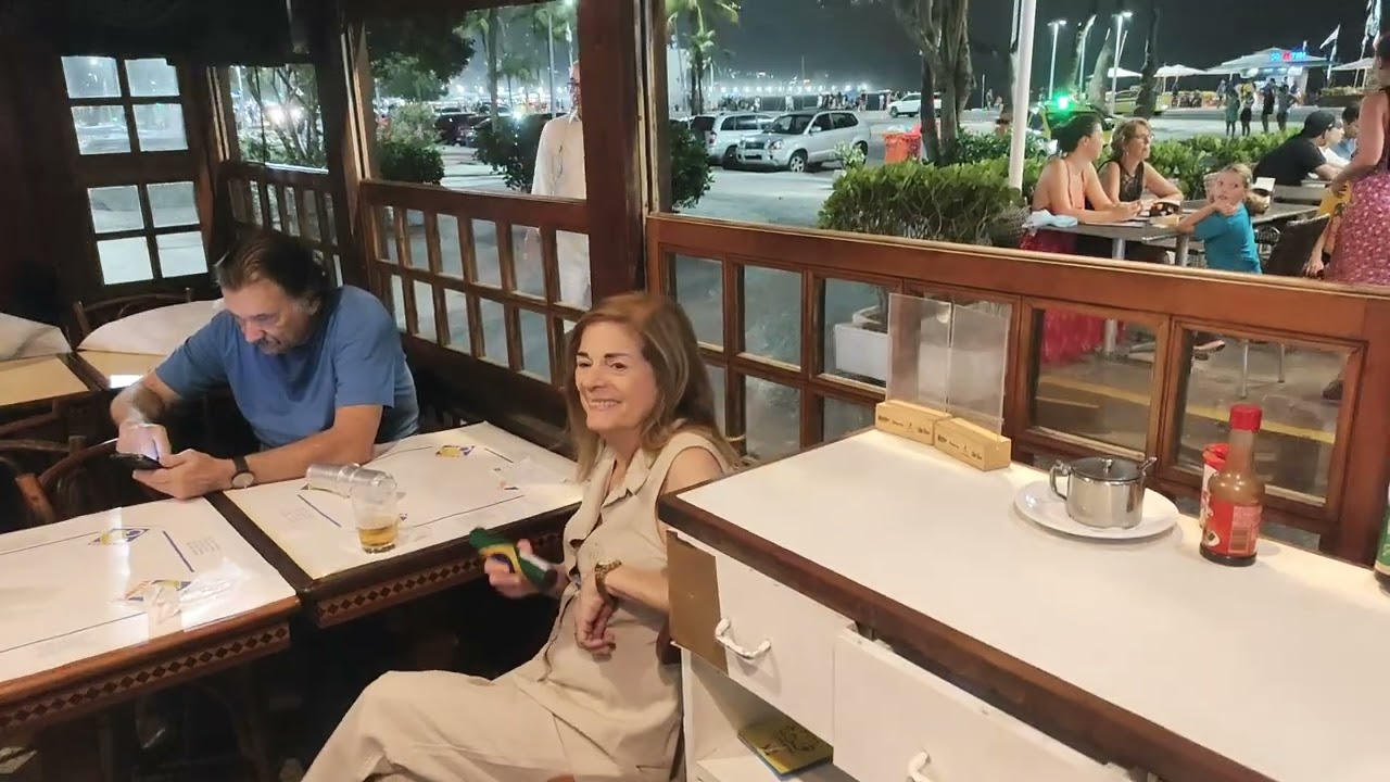 01) Músicos e cantores iniciam 2024 no Garota de Copacabana com muita alegria