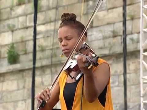 Regina Carter - Full Concert - 08/15/98 - Newport Jazz Festival (OFFICIAL)