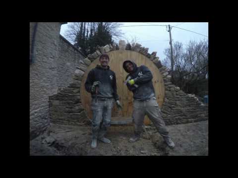 Time lapse of a dry stone moongate built in Wiltshire, England