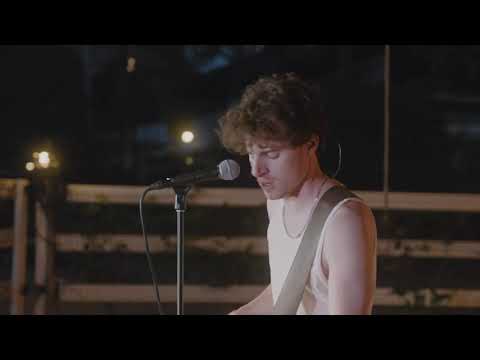 walkabout - god put a smile upon your face (live at bummerfest 2021)