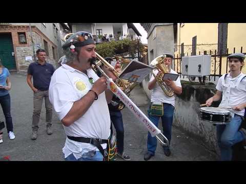 5+1 Street Music Band a Quassolo - video 1