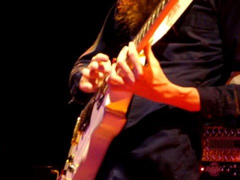 Buckethead 8 finger tapping Toad's Place 2008