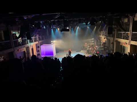 Tudo é Amor - Almério canta Cazuza - Trecho do show no SESC Pompeia (SP)