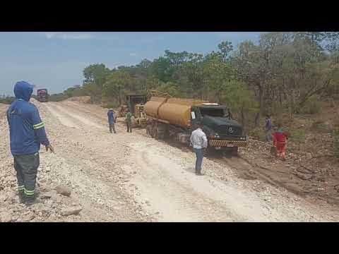 Hoje acidente na pi 224 sentindo prata do piaui caminhão pipa tombou mas sem gravidade 🙏🏻