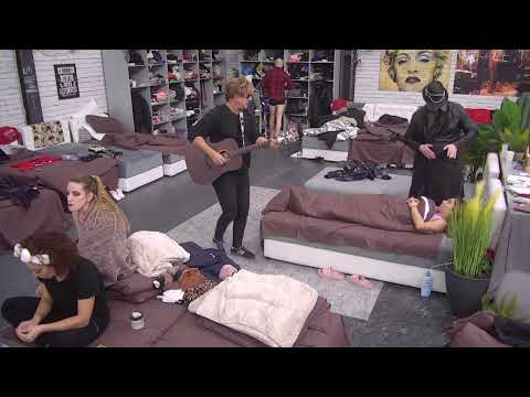 METINI PEVA IRMI NA ENGLESKOM, MILOŠ IGRA - 18.12.2022. - INSTA TV