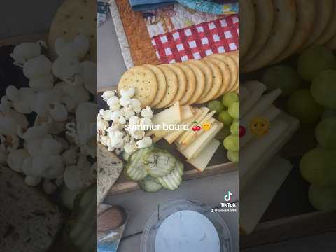 the PERFECT summer charcuterie board 🌞🍒