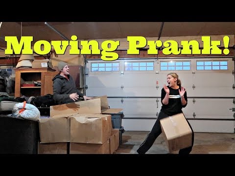 MOVING SCARE PRANK! - Top Husband vs Wife Pranks Of 2017