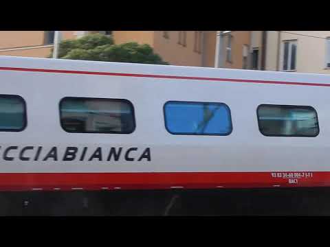Treni alla stazione di Rapallo 40  - Treno in transito - Frecciabianca 8606