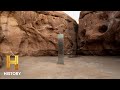 The UnXplained: "Unearthly Image" Hidden in Utah Desert (Season 4)