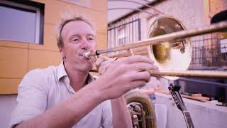 EL HOMBRE ORQUESTA , Land ho!