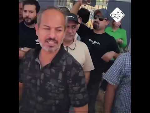 شاهد بالفيديو.. تظاهرات لمنتسبي وزارة الاعمار والاسكان شاغلي المجمعات السكنية الكرفانية للمطالبة بالتمليك