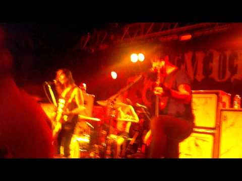 Pierce The Veil - Caraphernelia [LIVE OUTRO w/ Lyrics] [HD] 12.18.10