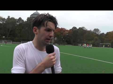 Aleksandar Milos Pavlovic (FK Nikola Tesla) und Alexander Werner Kolb (FC St. Pauli III)