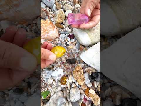 Beaches, clear water and diamonds. #crystal#agate