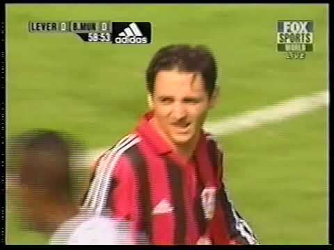 Bayer Leverkusen vs. FC Bayern Munich. 2001/02 Bundesliga. Full Match (part 3 of 4).