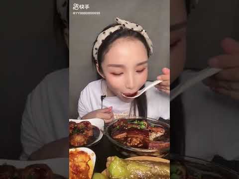 Chinese eating show [Noodles, beef tendon, pork,...