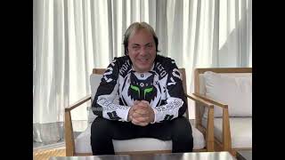 Cristian Castro cantando &#39;Así era ella&#39; a capella para famosos.com (Marzo 2022)