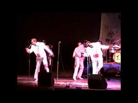 THE G-CLEFS  "KA-DING DONG" - LIVE - 1994