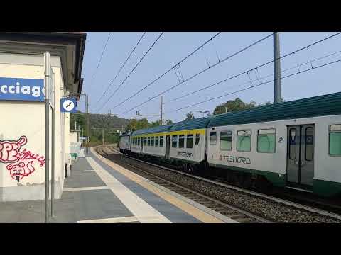 E464.413 + E464.011 in DTS con Mdvc Trenord alla stazione di Cucciago