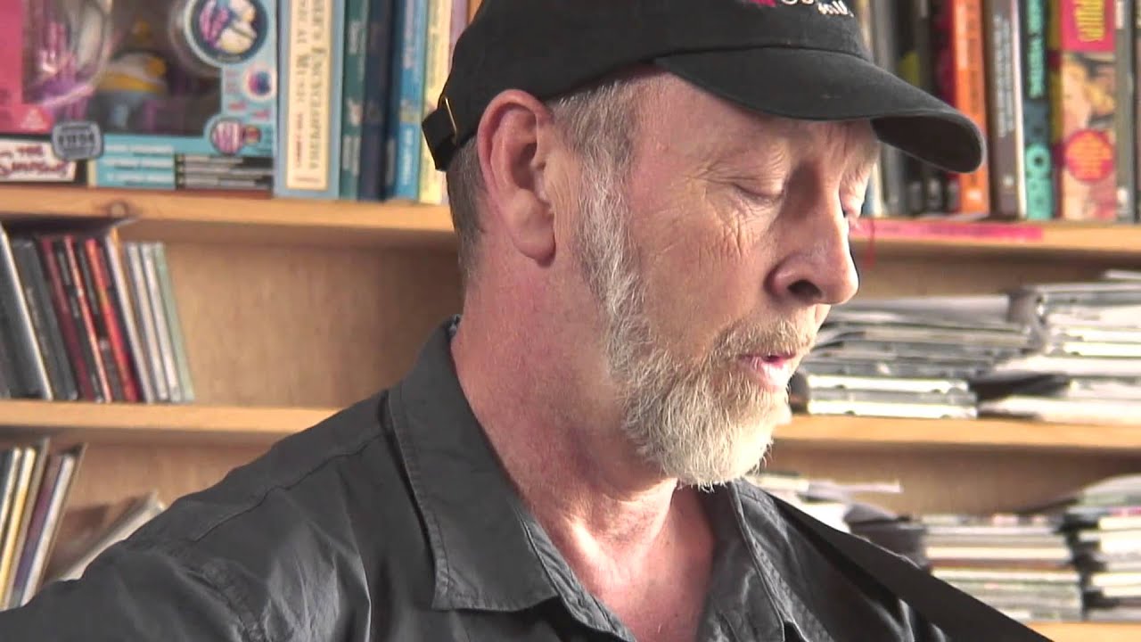 Richard Thompson: NPR Music Tiny Desk Concert - YouTube