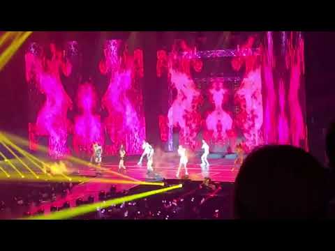 Blackpink Playing With Fire- Manchester Arena 21/05/19