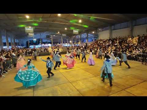Invernada juvenil CTG M'Borore no rodeio artistico de Esteio