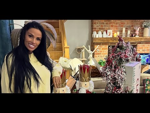 Katie Price VLOG: Christmas Decorating the New House